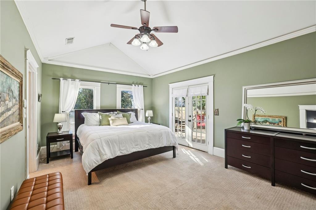 2077 Ridgedale Road NE