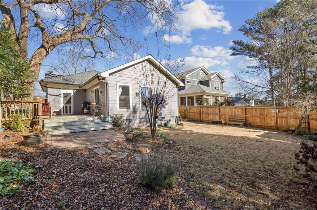 2077 Ridgedale Road NE