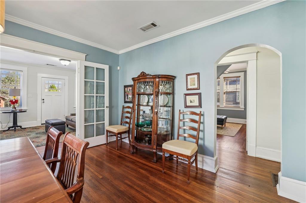 2077 Ridgedale Road NE