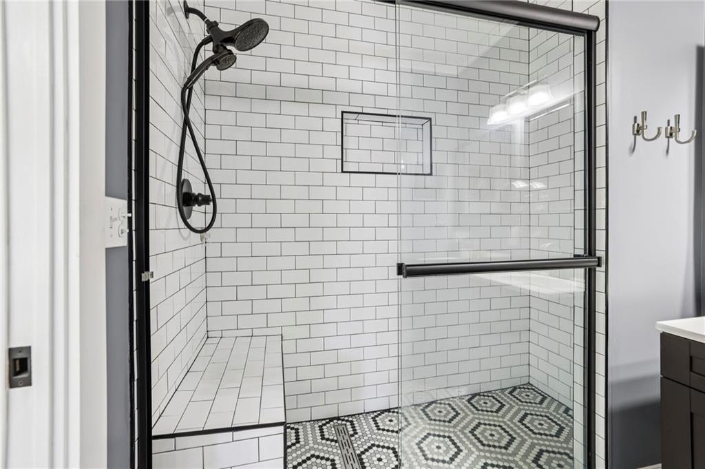 2077 Ridgedale Road NE