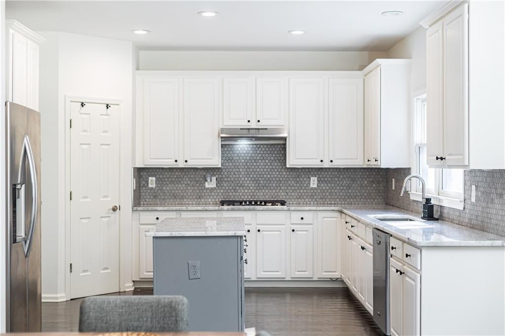 1706 Durley Down Court SE