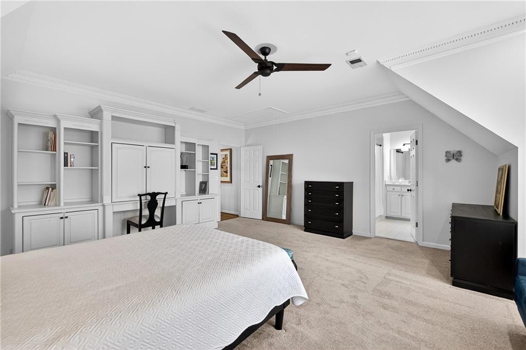 464 Manor Oak Lane SE