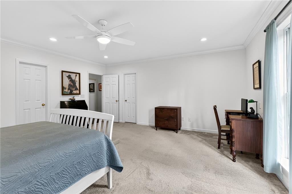 464 Manor Oak Lane SE