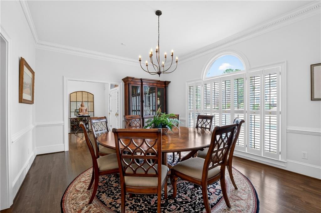 464 Manor Oak Lane SE