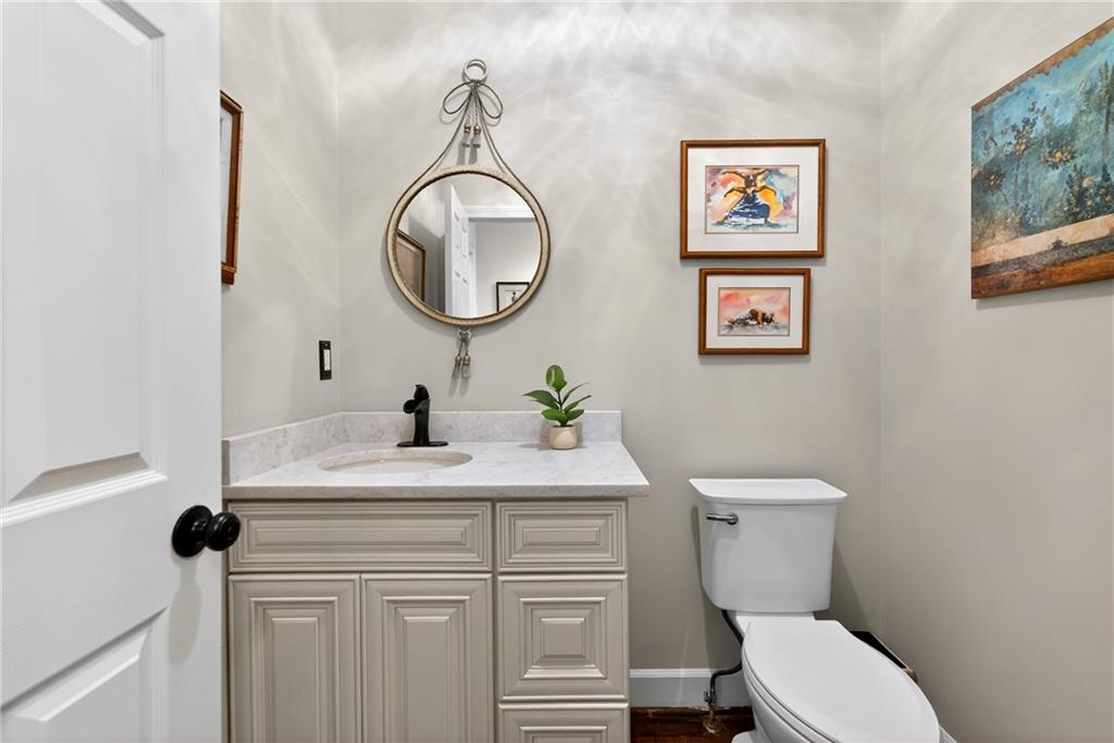 464 Manor Oak Lane SE