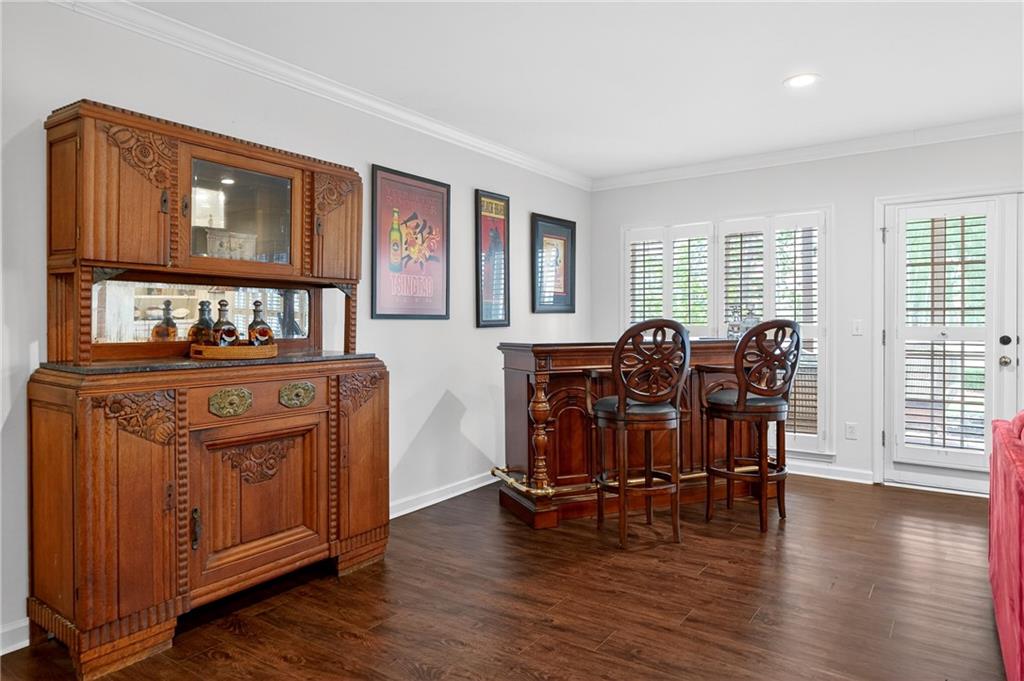 464 Manor Oak Lane SE