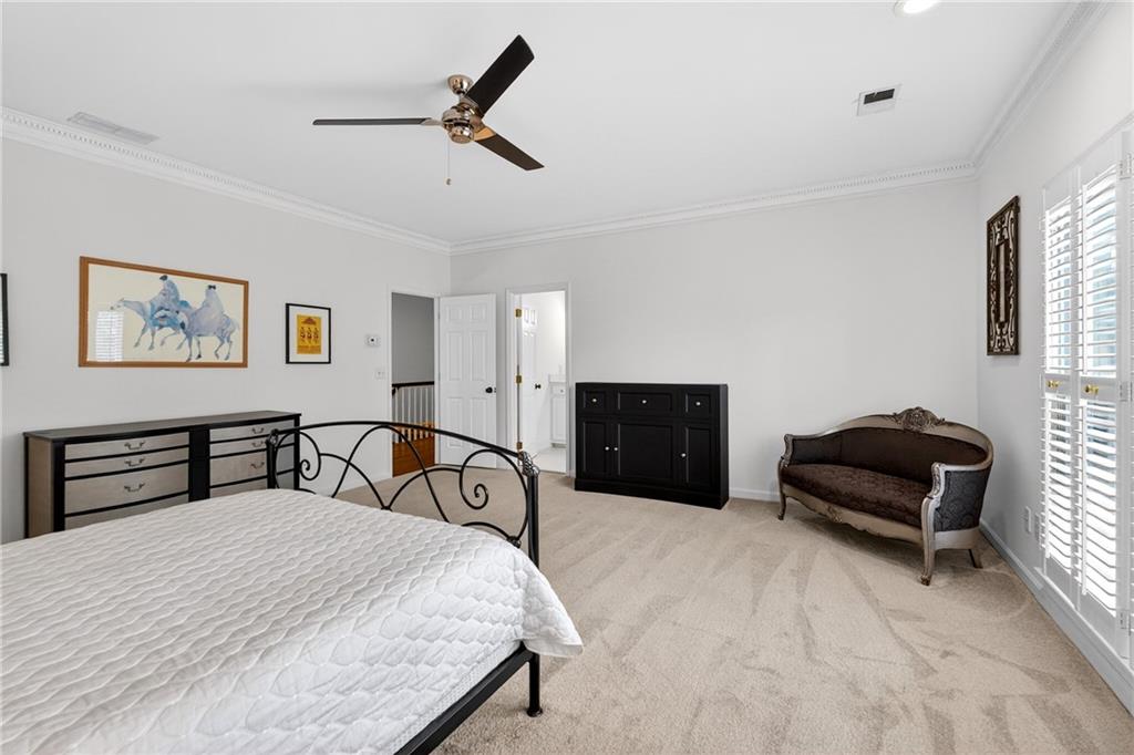 464 Manor Oak Lane SE