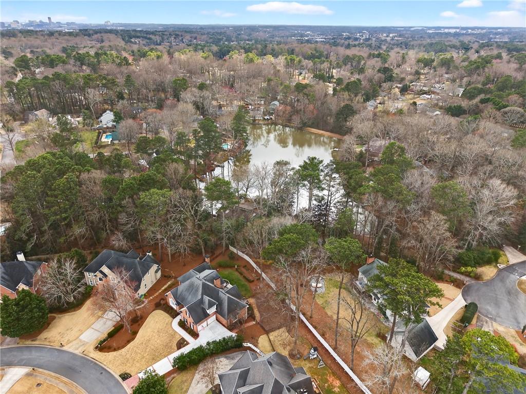 464 Manor Oak Lane SE