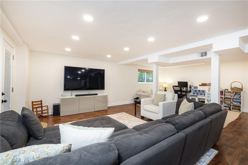 3079 Gant Quarters Circle