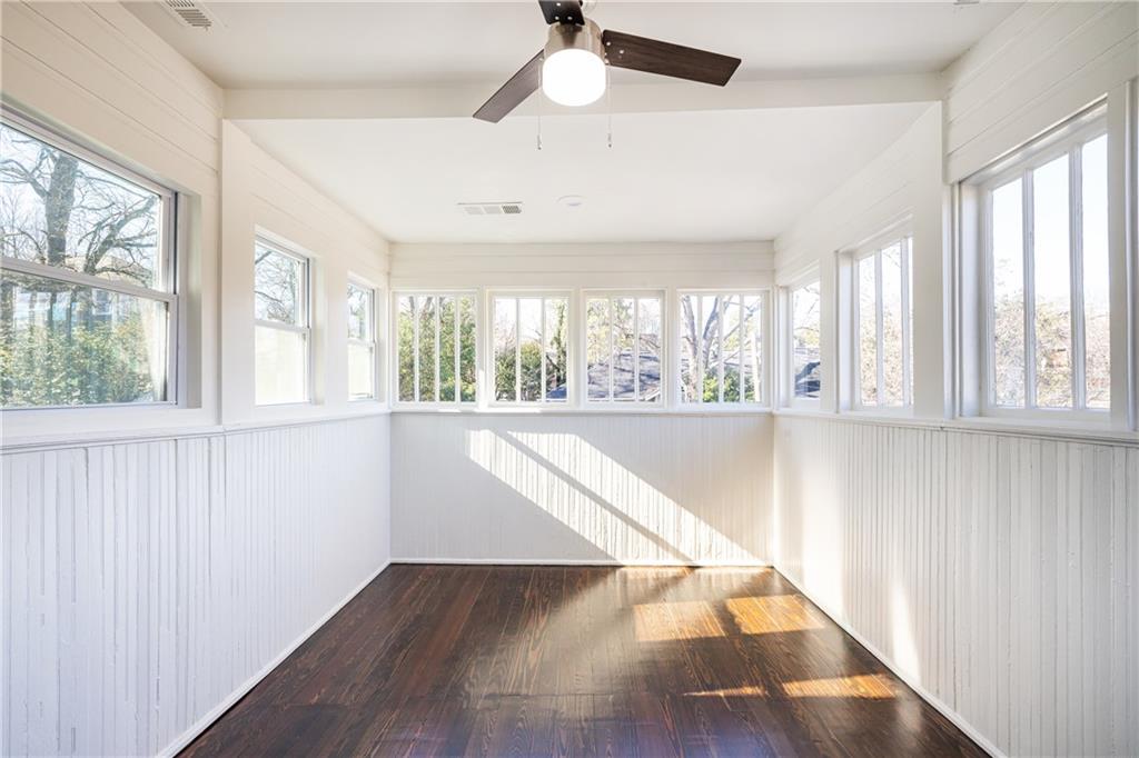 602 Moreland Avenue NE