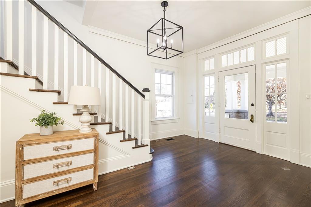 602 Moreland Avenue NE