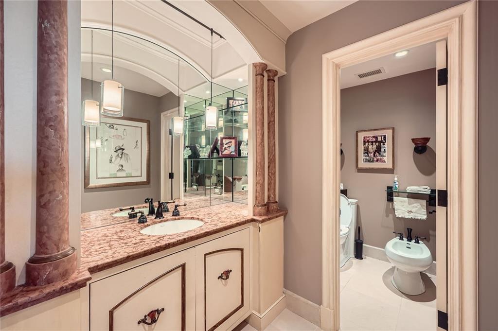 147 15th Street NE Unit 16C