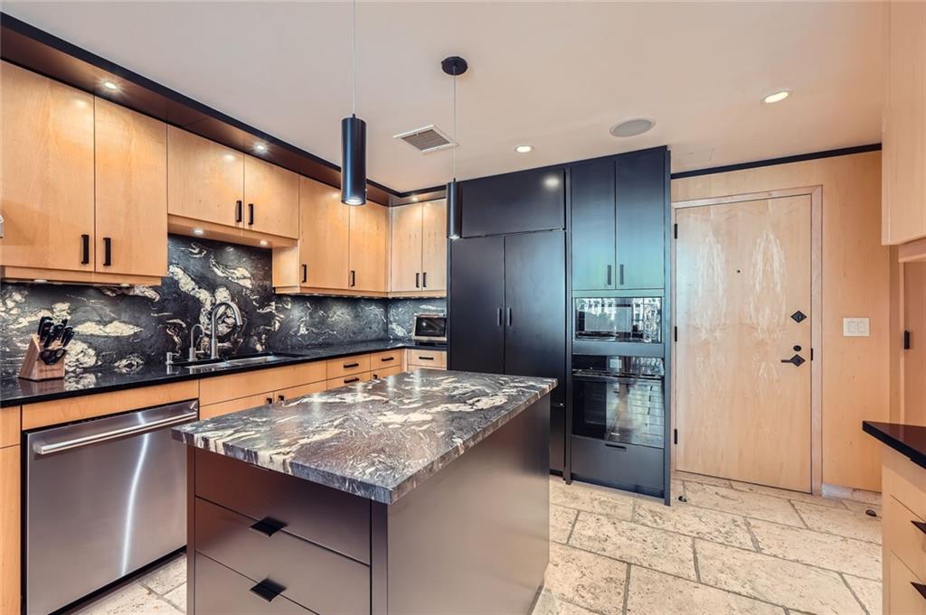 147 15th Street NE Unit 16C