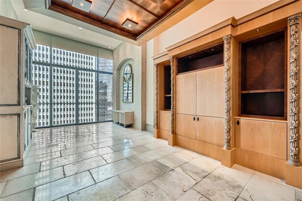 147 15th Street NE Unit 16C