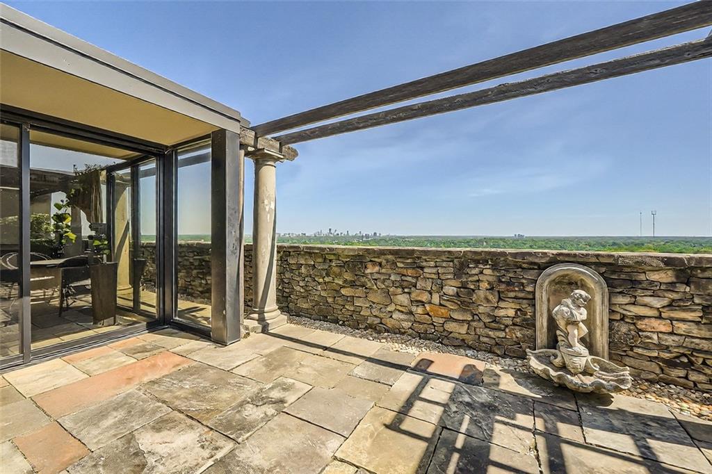 147 15th Street NE Unit 16C