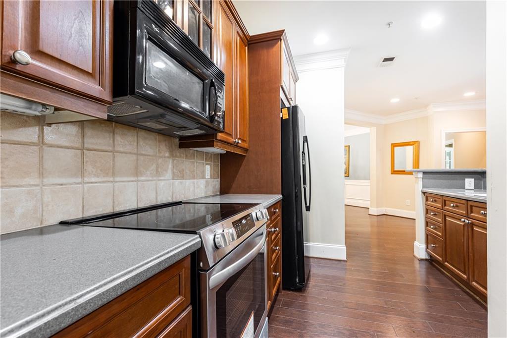 4100 Paces Walk SE Unit 2104