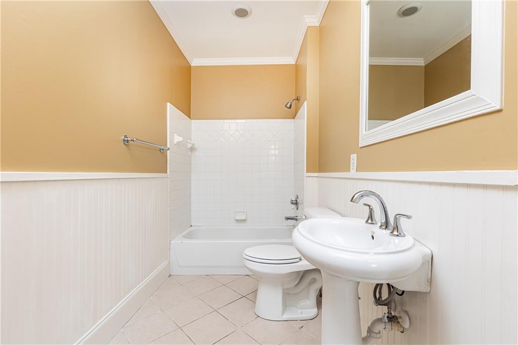 4100 Paces Walk SE Unit 2104