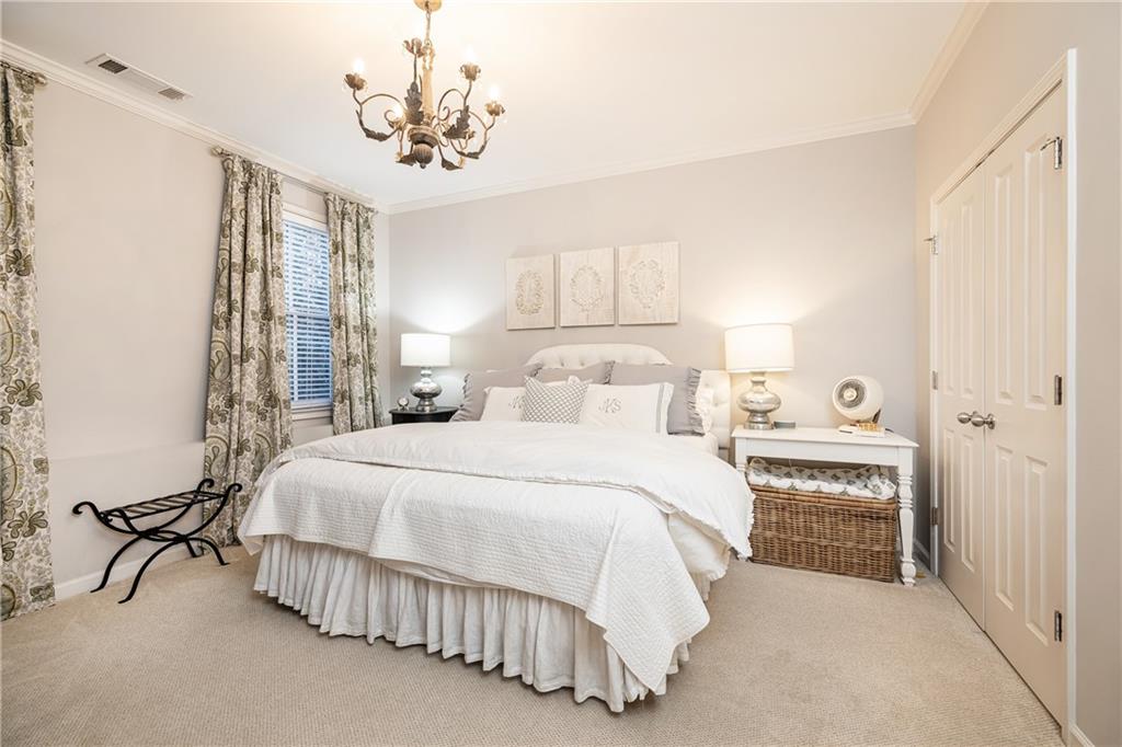 2034 Heathermere Way