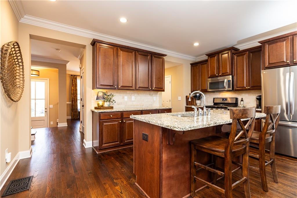 2034 Heathermere Way