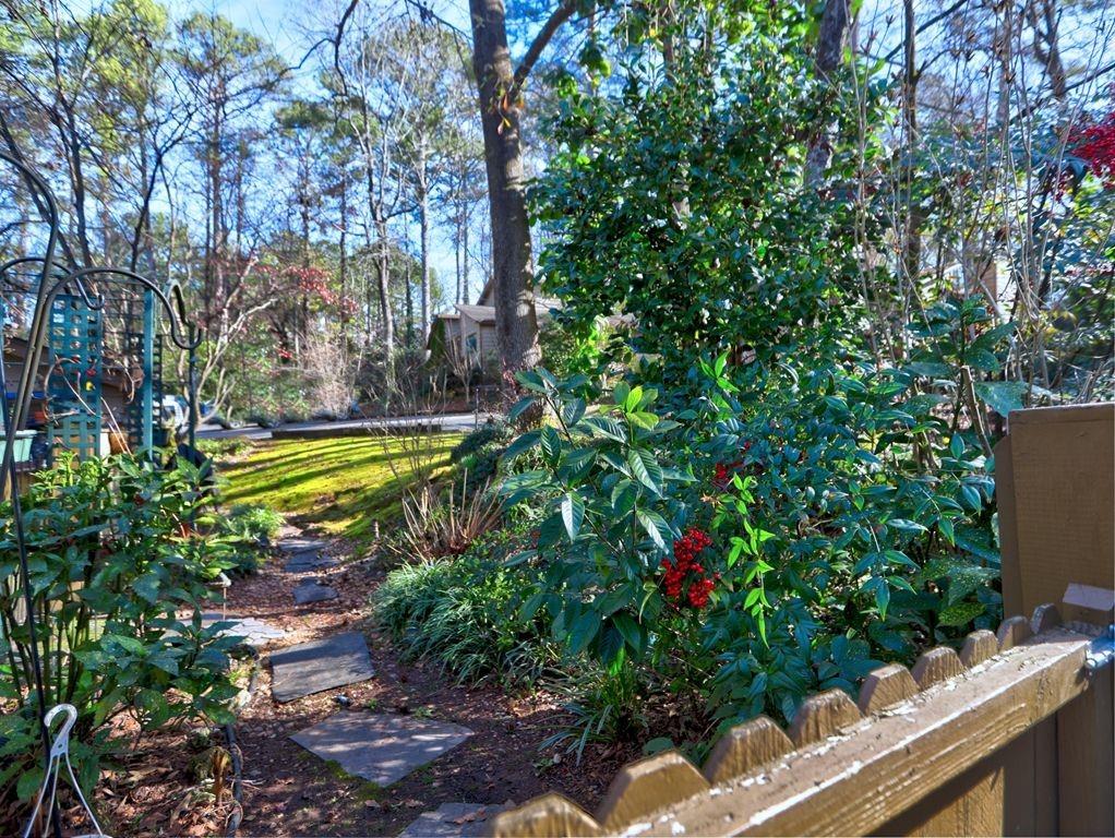 862 Bonnie Glen Drive SE