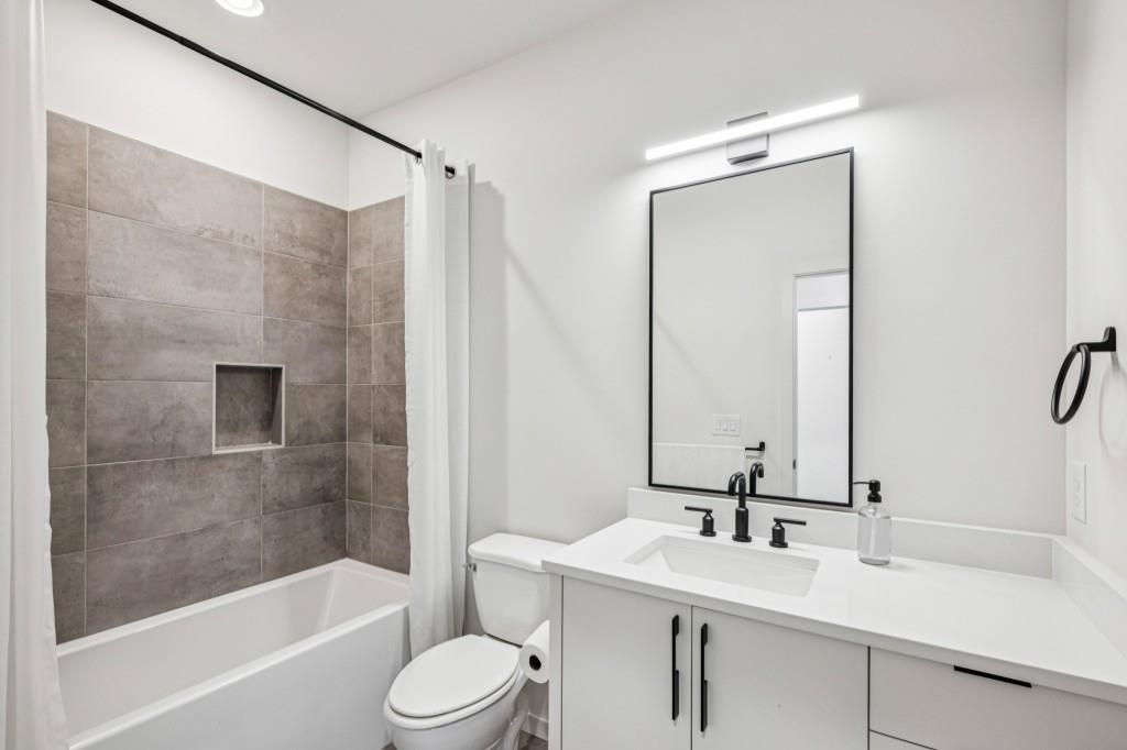 536 Highland Avenue NE Unit A