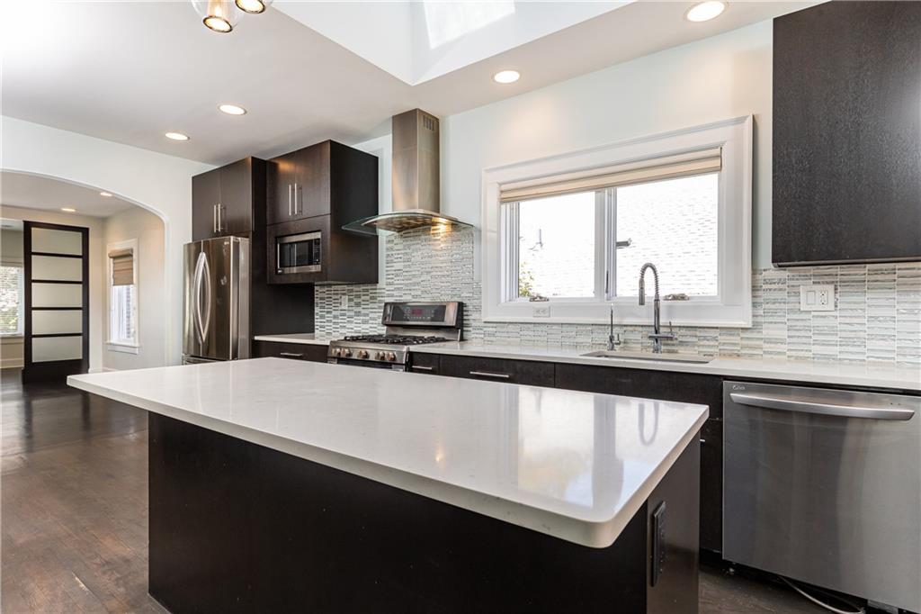 1022 Reeder Circle NE