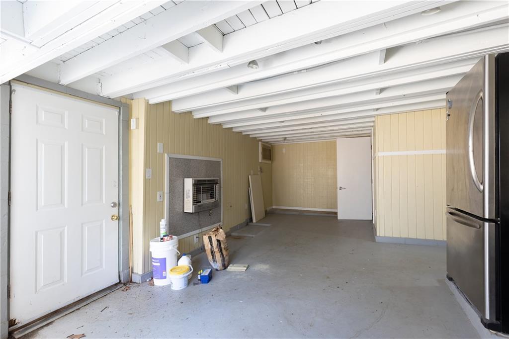 1022 Reeder Circle NE