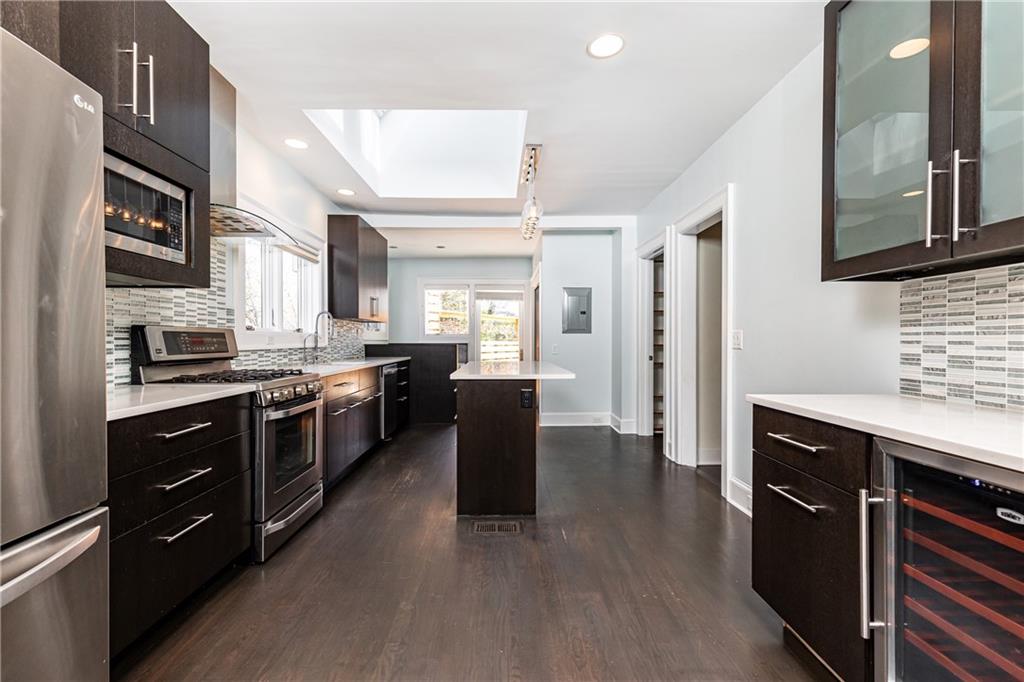 1022 Reeder Circle NE