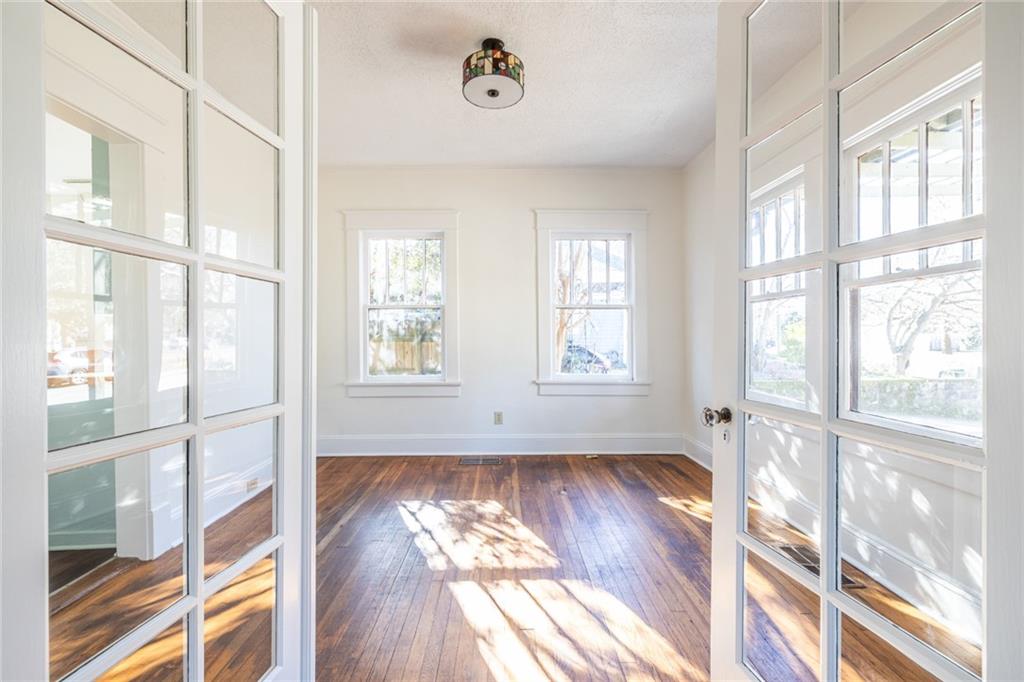 834 Woodland Avenue SE