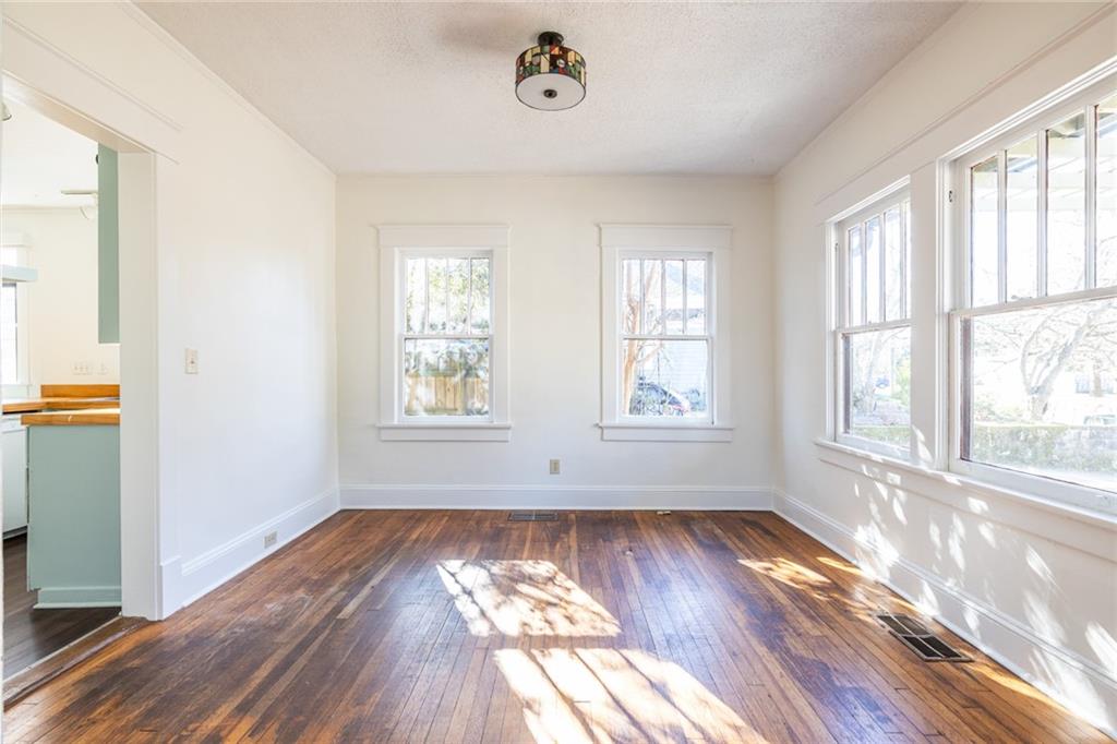 834 Woodland Avenue SE