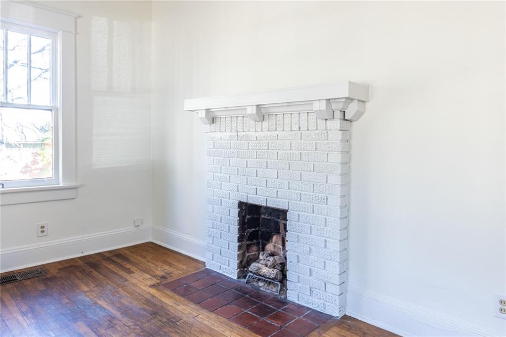 834 Woodland Avenue SE