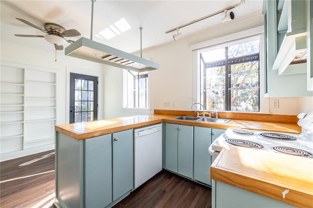 834 Woodland Avenue SE