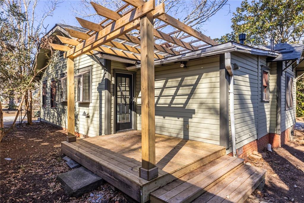 834 Woodland Avenue SE