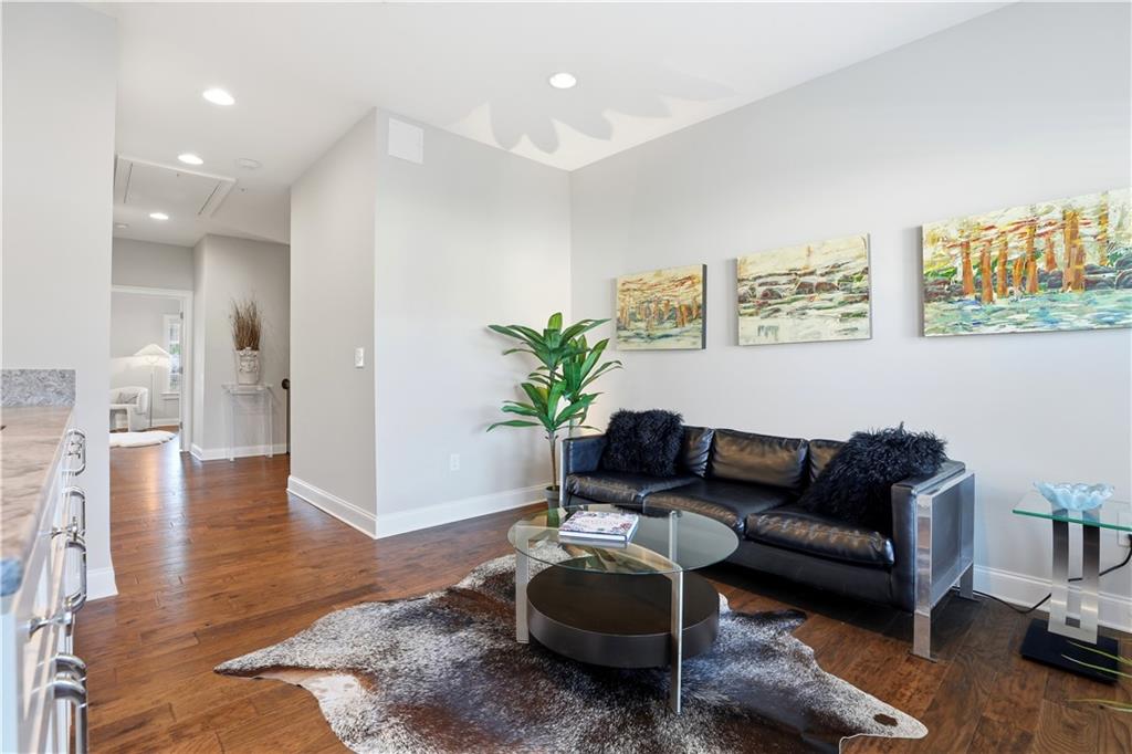 6405 Radiant Trace Unit 67