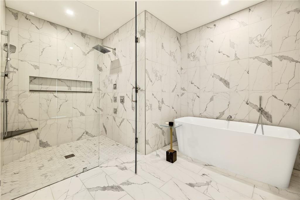 2520 Peachtree Road NW Unit 1003