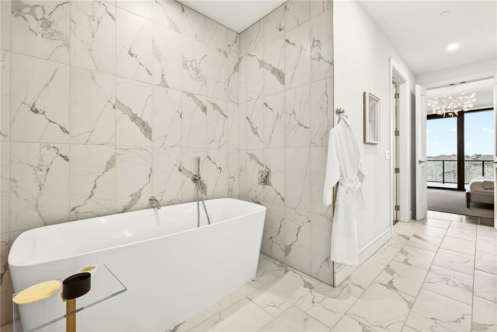 2520 Peachtree Road NW Unit 1003