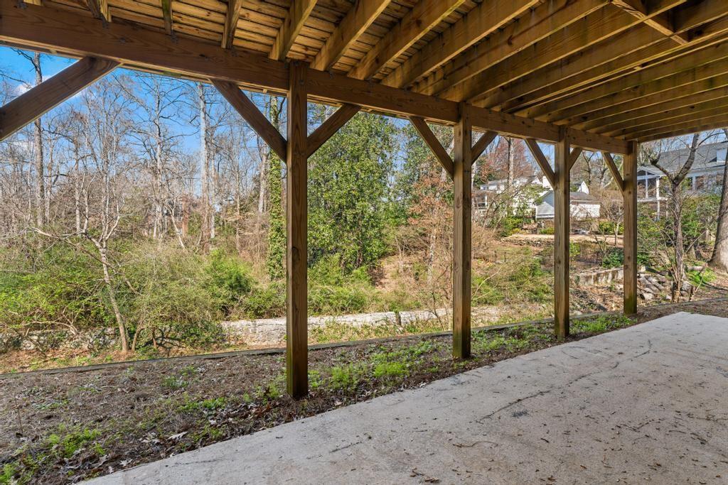 472 Ivy Park Lane NE