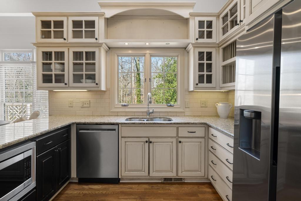 472 Ivy Park Lane NE