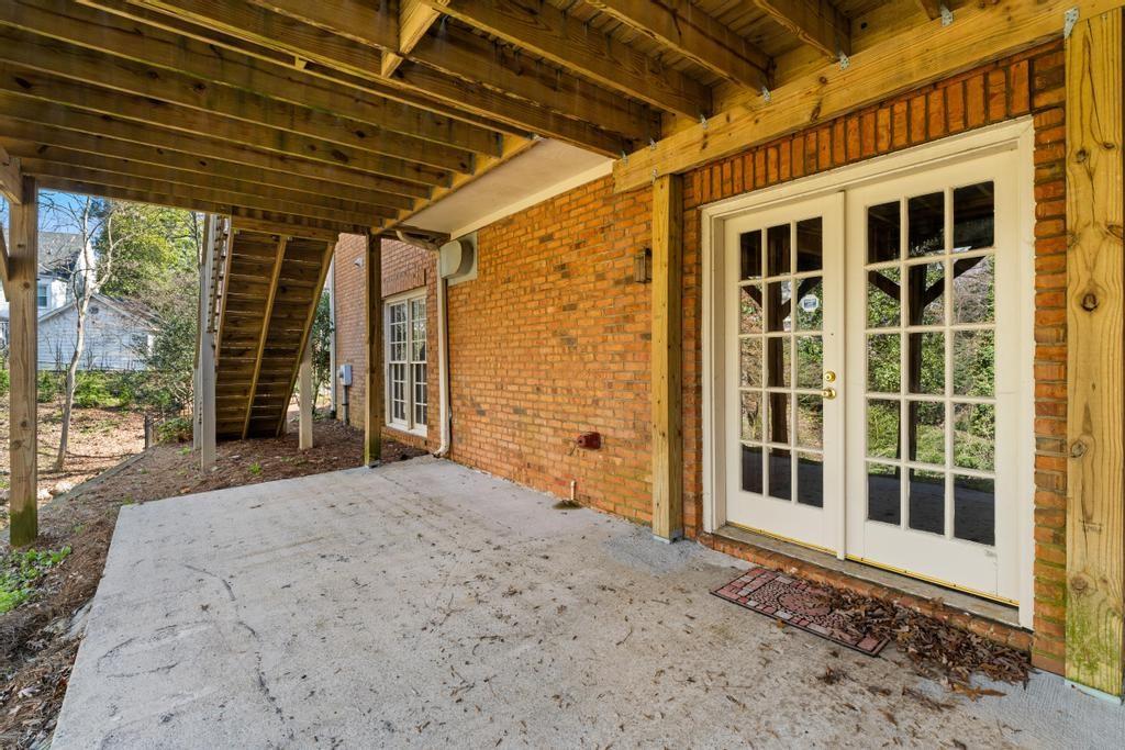 472 Ivy Park Lane NE