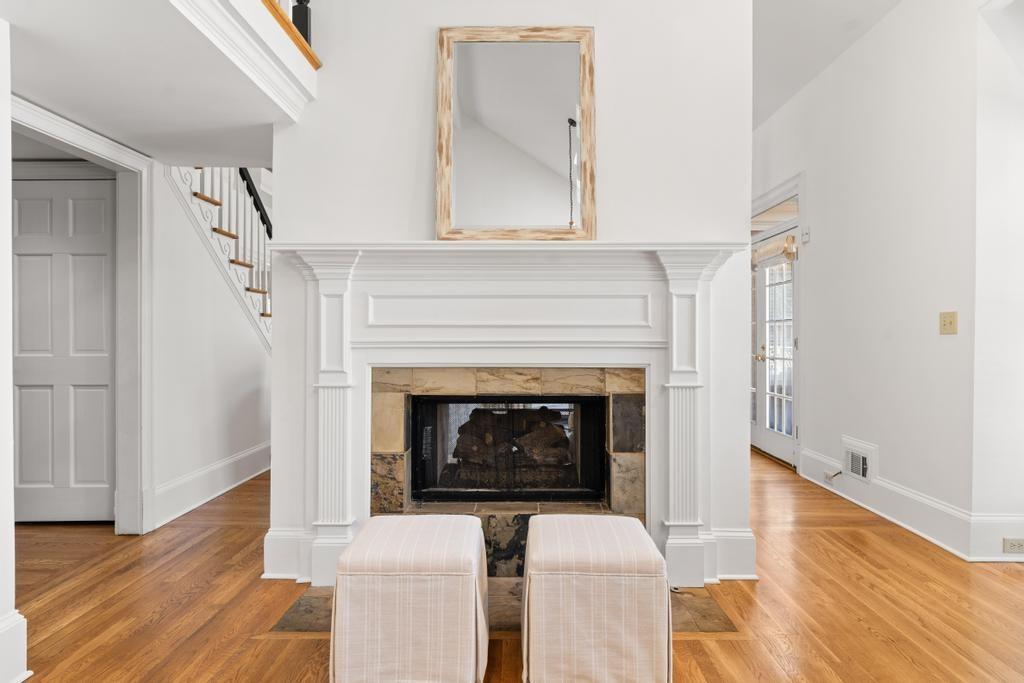 472 Ivy Park Lane NE