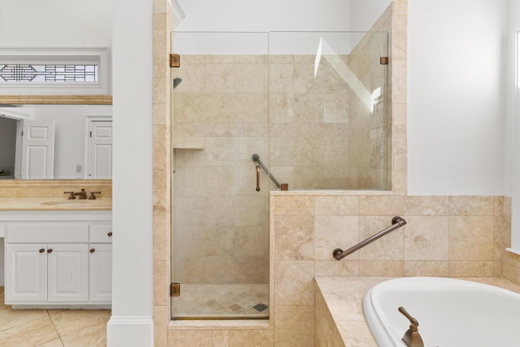 472 Ivy Park Lane NE