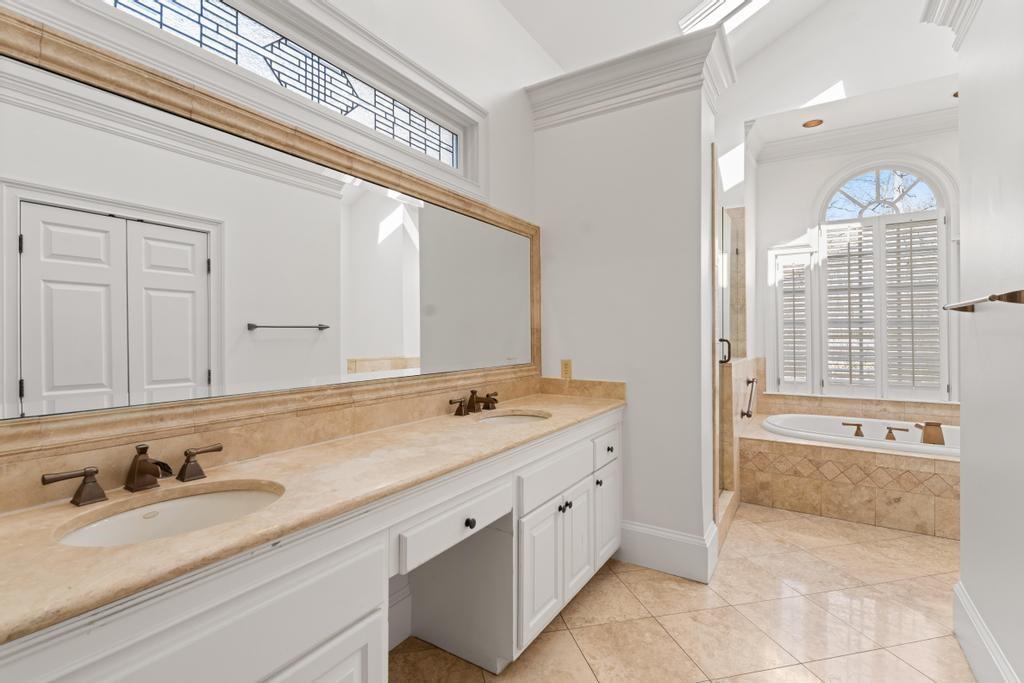 472 Ivy Park Lane NE