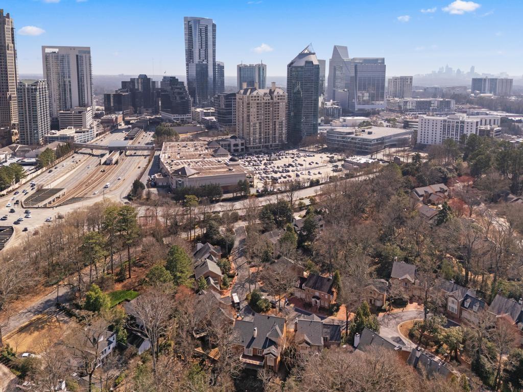 472 Ivy Park Lane NE