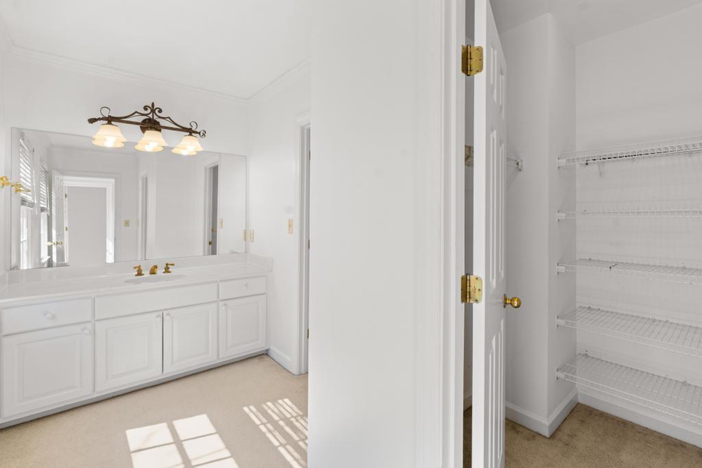 472 Ivy Park Lane NE