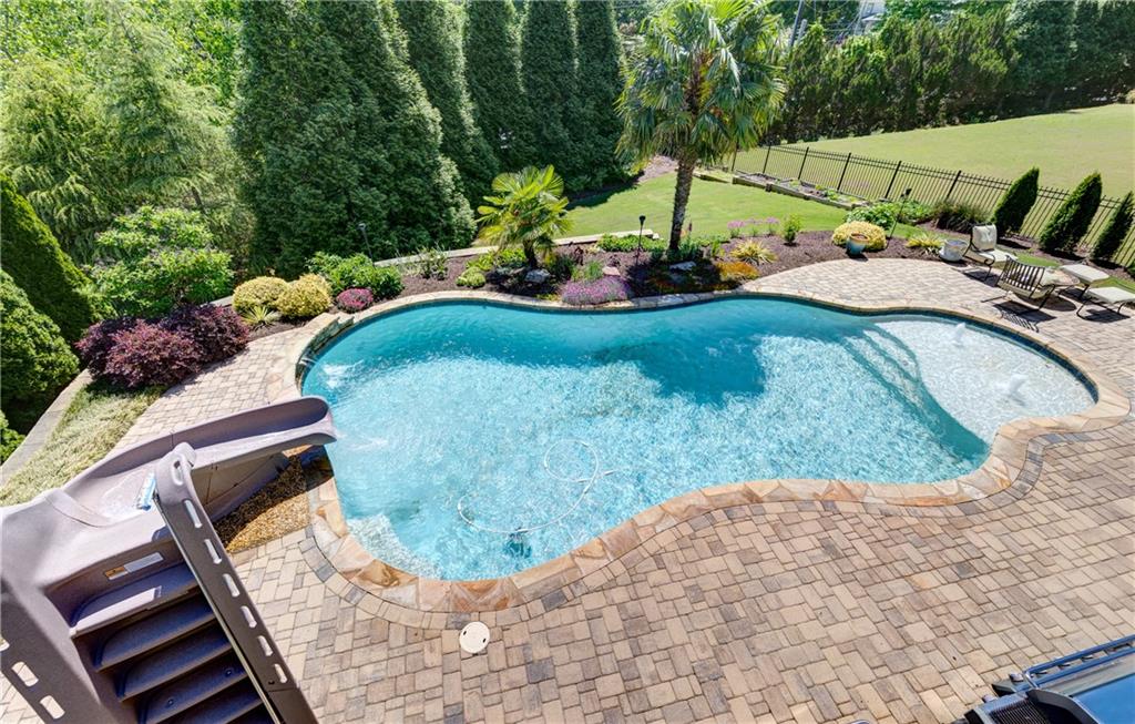 2454 Brewer Way NE