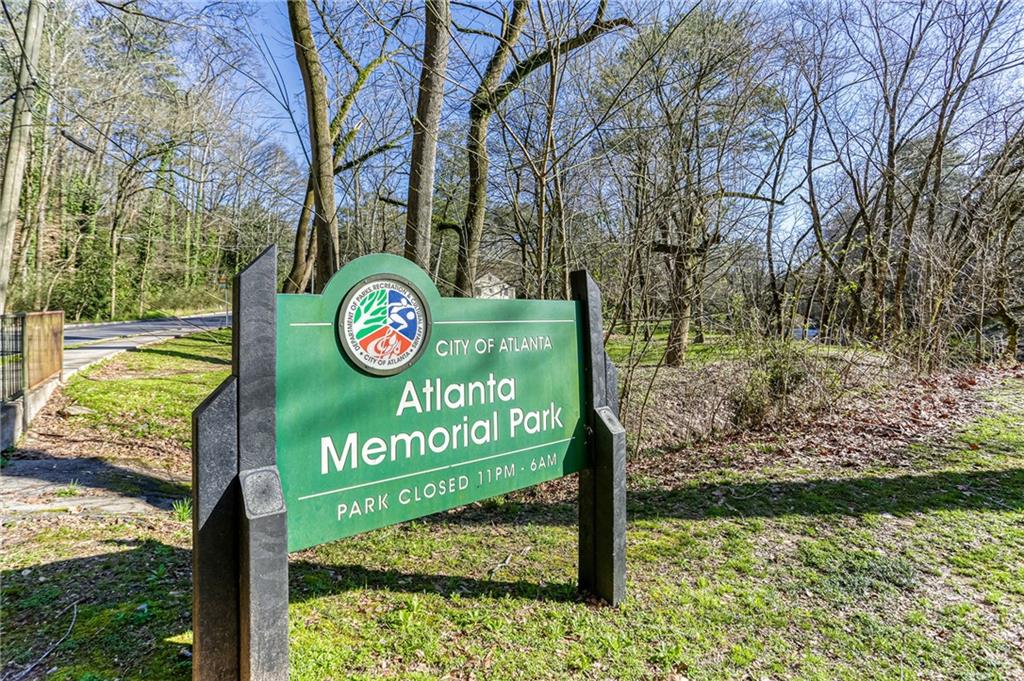 686 Longwood Drive NW