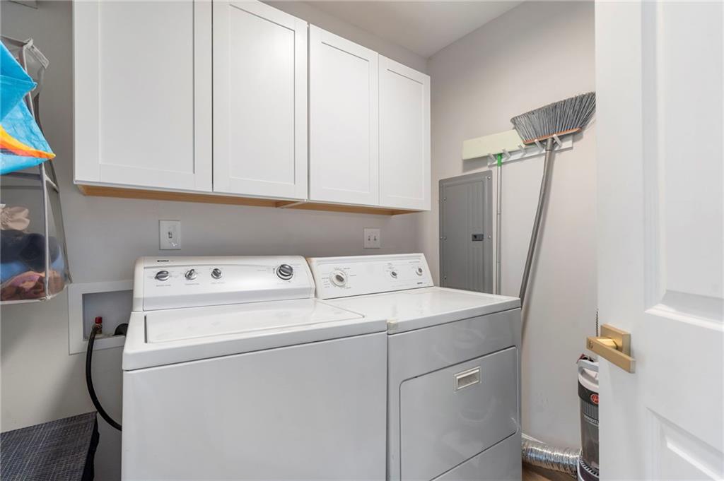 3710 Hickory Circle SE