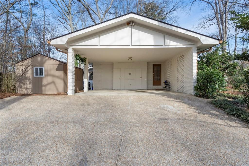 3710 Hickory Circle SE