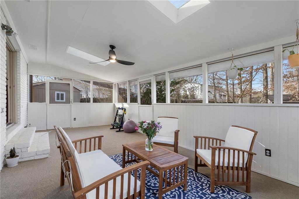 3710 Hickory Circle SE