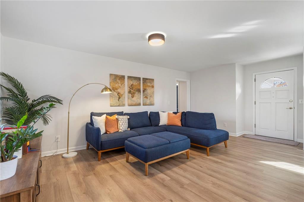 3710 Hickory Circle SE